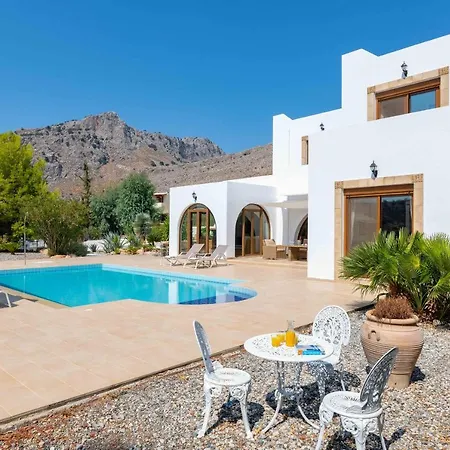 Navarone With Private Pool